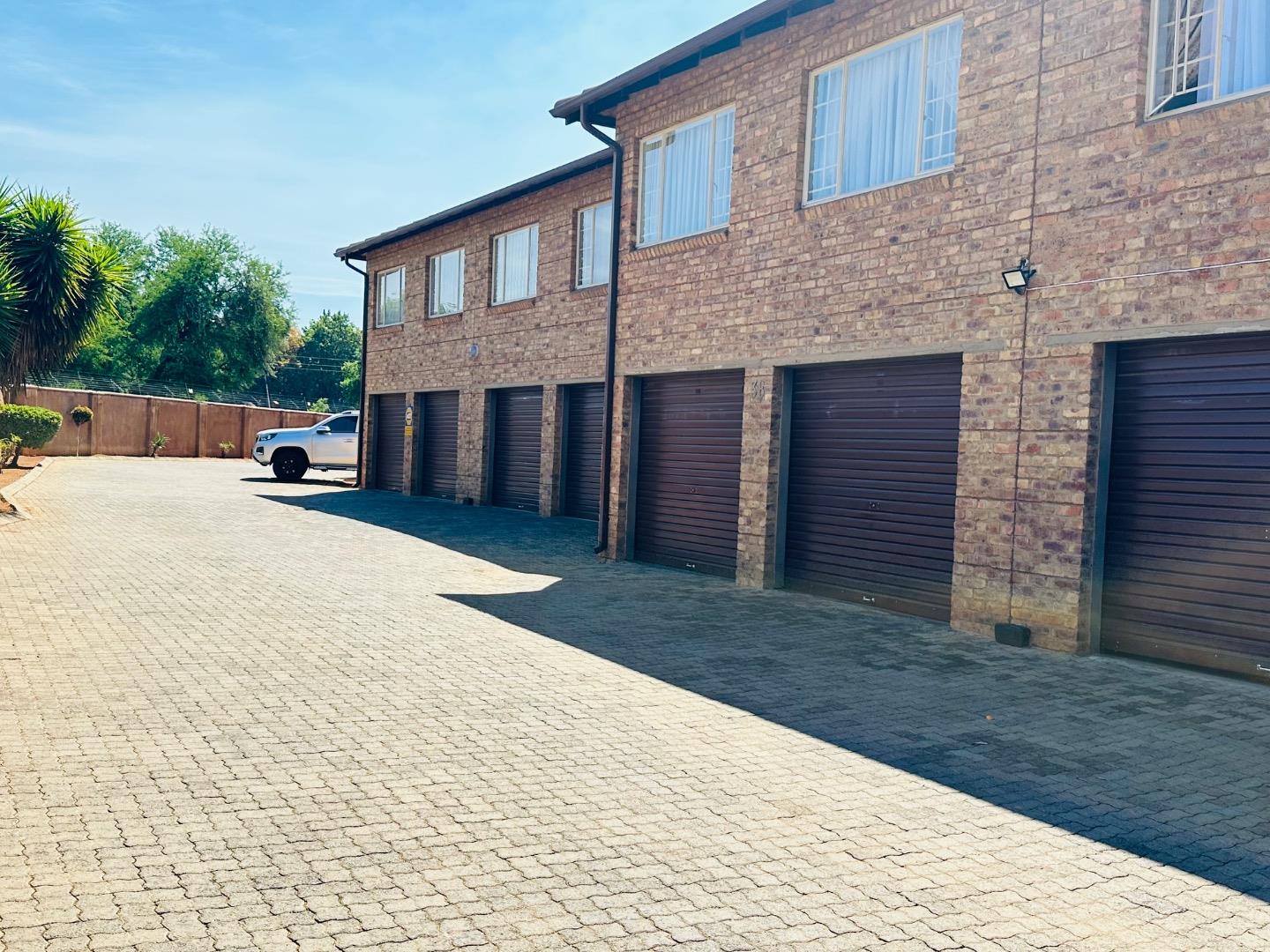 4 Bedroom House for Sale - Gauteng