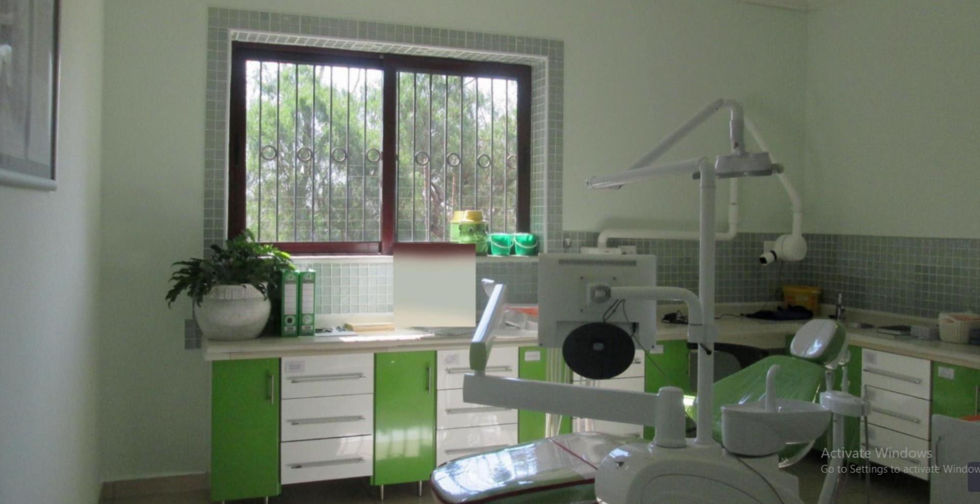 764042_DENTAL_CLINIC_2.PNG