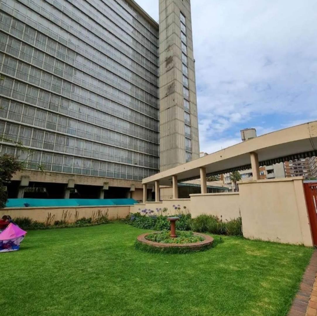 2 Bedroom Apartment for Sale - Gauteng