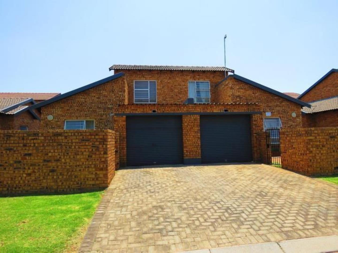 2 Bedroom Apartment for Sale - Gauteng
